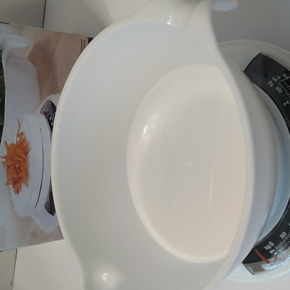 Kitchen scale - Picture 4 of 5